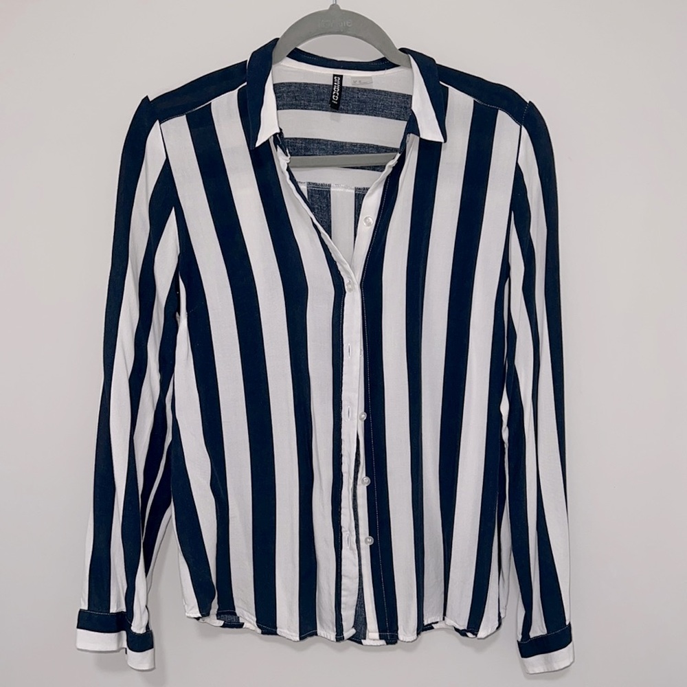 Button-down blouse